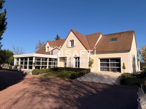   Maison de standing , 300 m2 , avec piscine en lisi�re de foret Maison - 10 pi�ce(s) - 300 m�