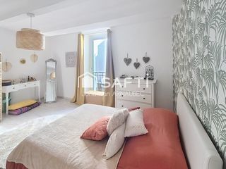  Immeuble � vendre 136 m�