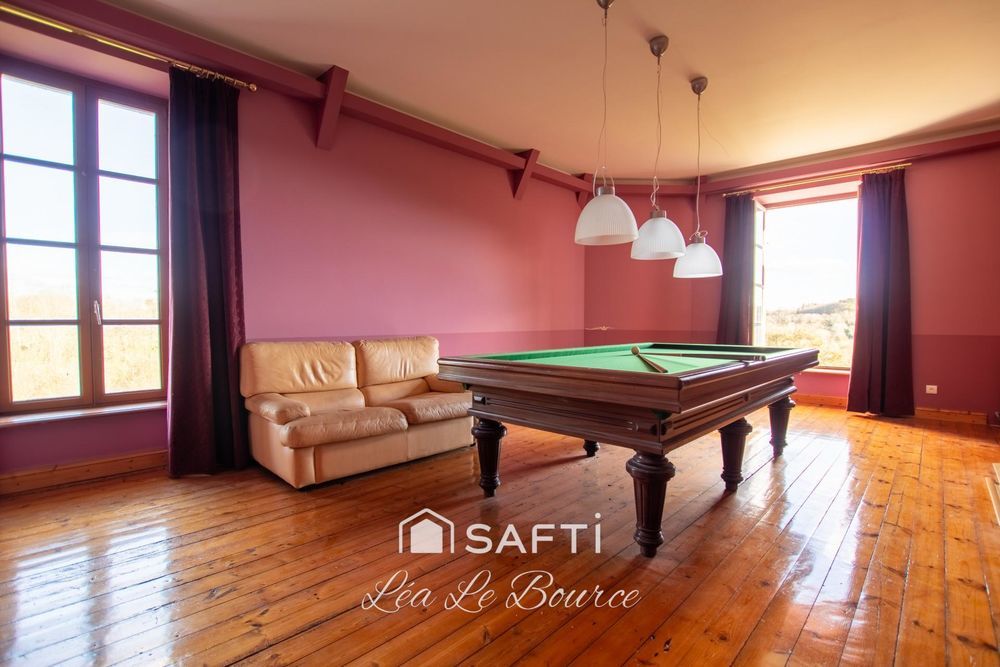 � vendre  Propri�t�/ch�teau Pluguffan (29700)