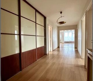  Appartement � vendre 4 pi�ces 135 m�