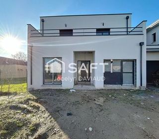  Maison � vendre 15 + pi�ces 210 m�