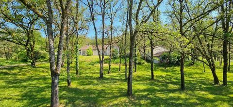   Propri�t� - 8 chambres - �crin de verdure - Lot 46 Maison - 11 pi�ce(s) - 236 m�