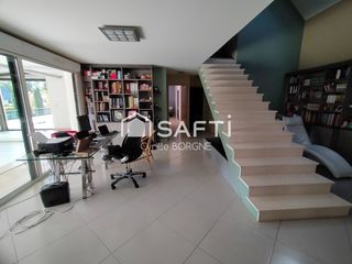  Maison � vendre 9 pi�ces 448 m�