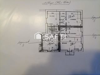  Immeuble � vendre 227 m�