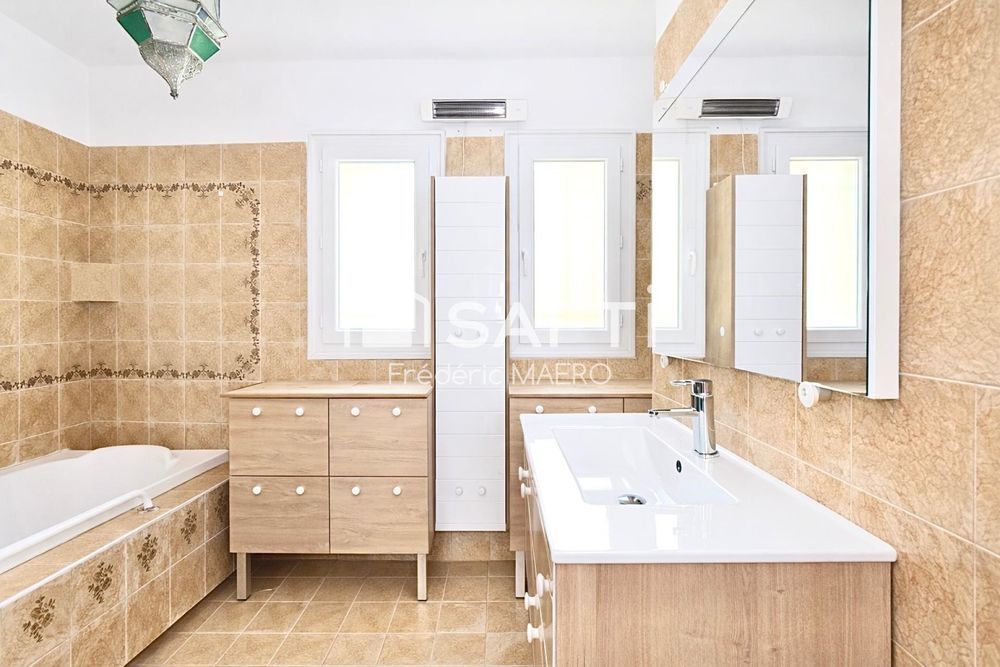 � vendre  Maison Vitrolles (13127)