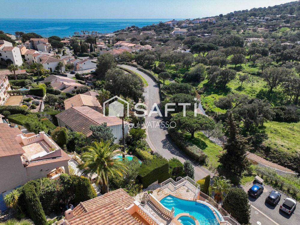 � vendre  Maison Les Issambres (83380)