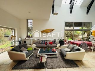  Maison � vendre 6 pi�ces 201 m�