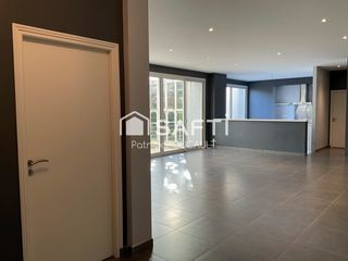  Appartement � vendre 4 pi�ces 164 m�