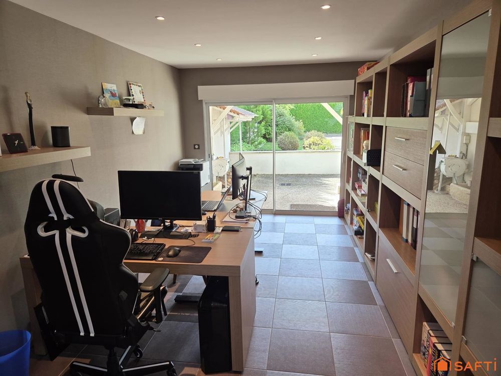 � vendre  Maison Breuil-le-Sec (60840)