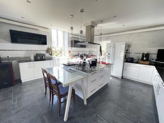  Maison � vendre 6 pi�ces 210 m�