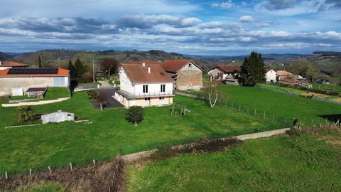   Grande maison r�nov�e dans un hameau � 20mn de Figeac Maison - 6 pi�ce(s) - 258 m�