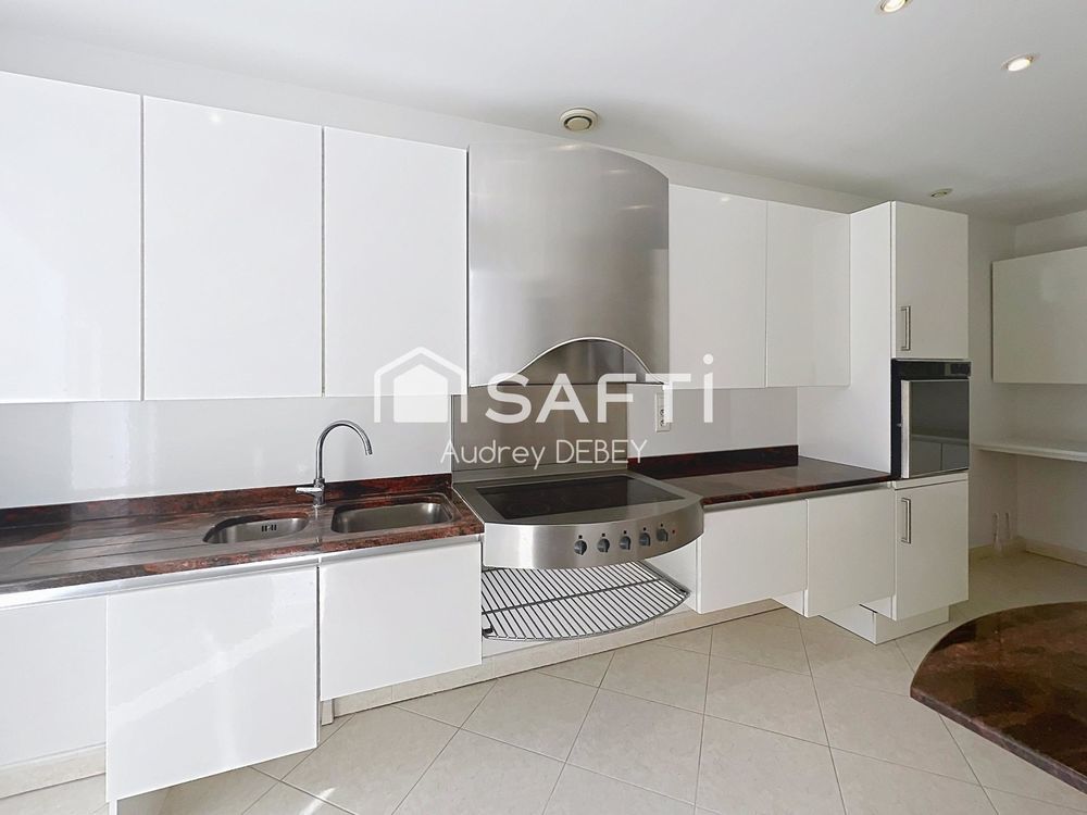 � vendre  Maison Sanary-sur-Mer (83110)