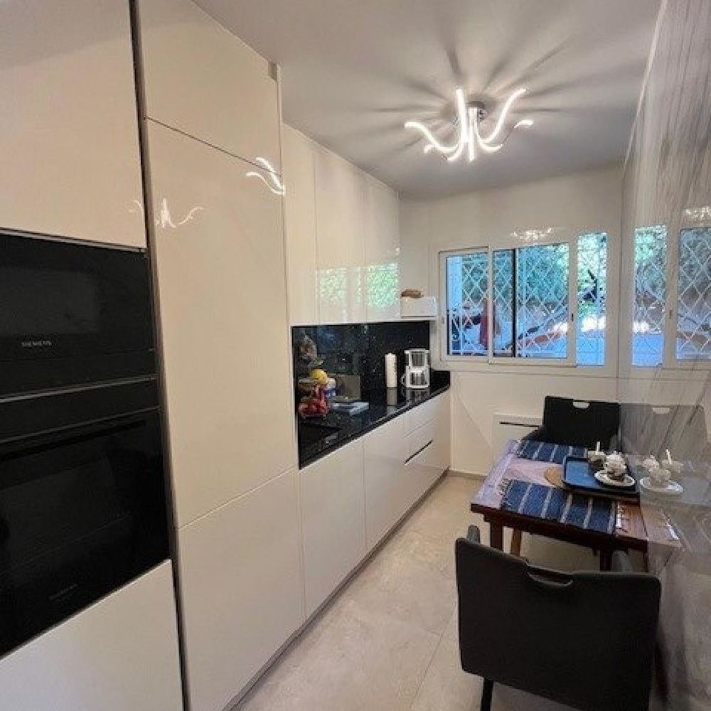 � vendre  Appartement Saint-Rapha�l (83700)