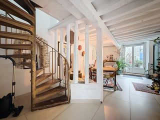  Maison � vendre 9 pi�ces 165 m�