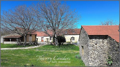   Corps de ferme avec terrain plat en campagne. Maison - 7 pi�ce(s) - 139 m�