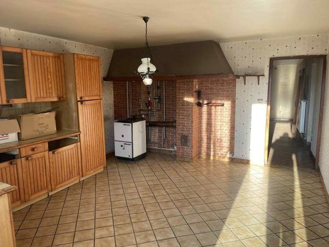   MAISON A RENOVER 133M� , 4 PIECES, GARAGE ET TERRAIN Maison - 4 pi�ce(s) - 133 m�