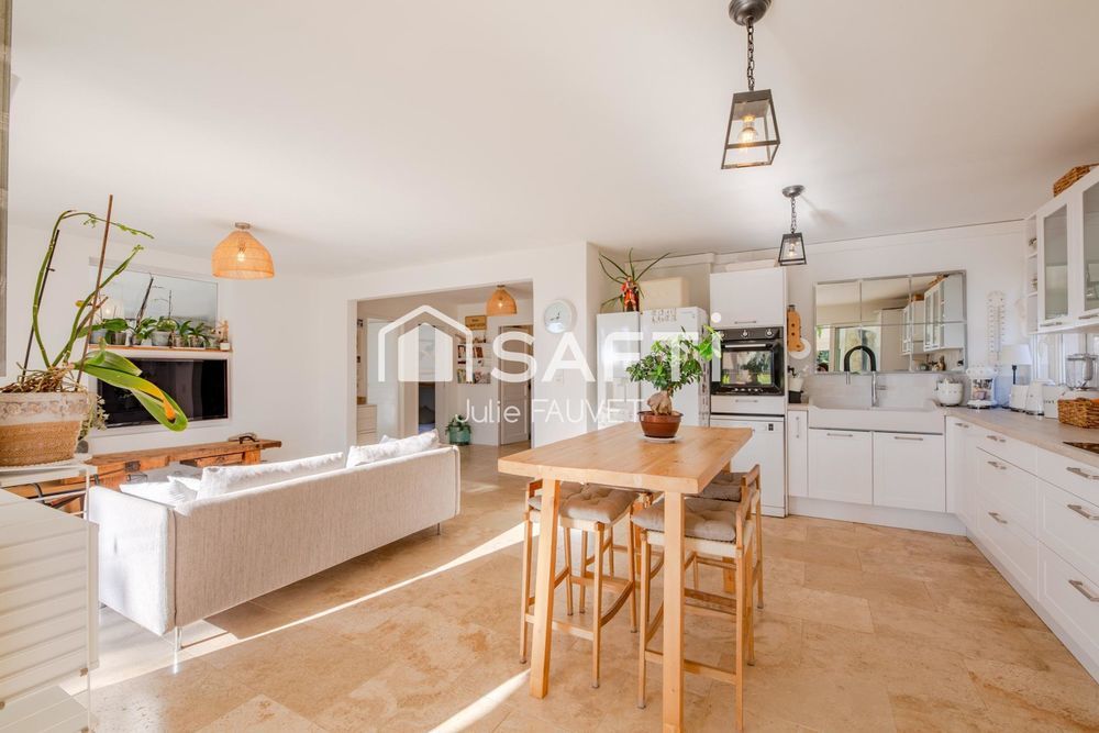 � vendre  Maison Saint-Rapha�l (83700)