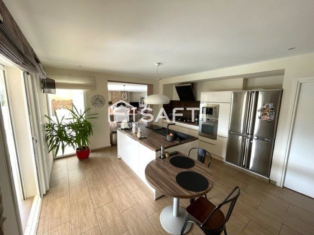 � vendre  Maison Saint-Maximin-la-Sainte-Baume (83470)