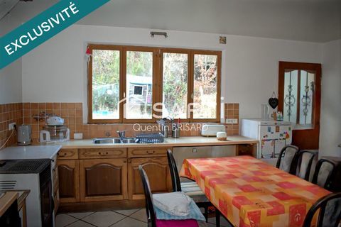   Propri�t� de caract�re avec volumes et d�pendance. Maison - 12 pi�ce(s) - 245 m�