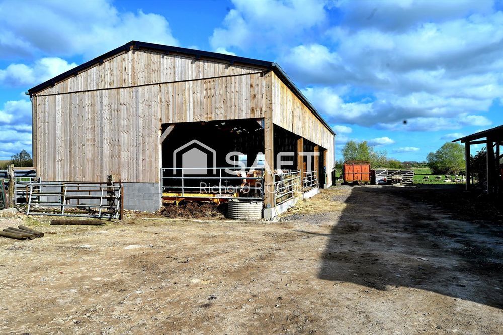 � vendre  Maison Petiville (14390)