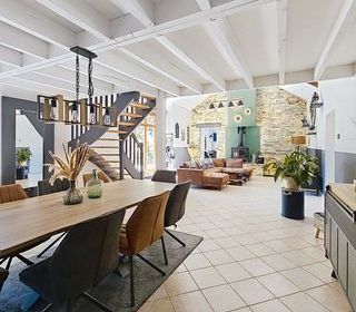  Maison � vendre 5 pi�ces 216 m�