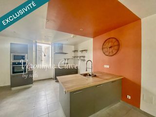  Immeuble � vendre 310 m�