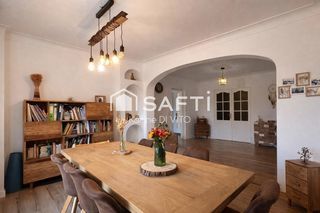  Maison � vendre 8 pi�ces 203 m�