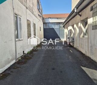  Immeuble � vendre 230 m�