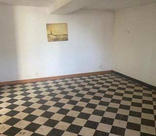  Immeuble � vendre 98 m�