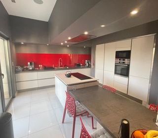  Maison � vendre 6 pi�ces 250 m�