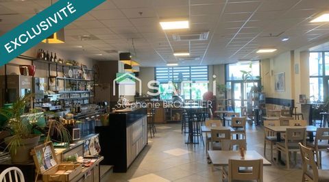 Bar, brasserie, pmu zone d'activit&eacute; commerciale 299000 07120 Ruoms