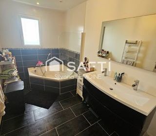  Maison � vendre 8 pi�ces 205 m�