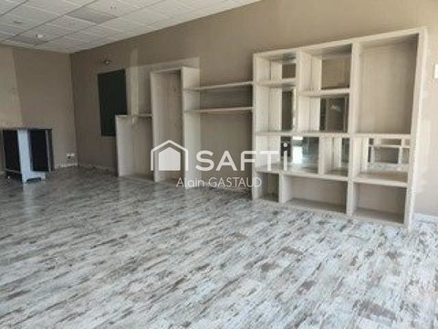 Murs Commerciaux tr&egrave;s bien plac&eacute;s &agrave; Saint Raphael.Tr&egrave;s Bon visuel 290000 83700 Saint-raphael