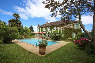  Maison � vendre 15 + pi�ces 470 m�