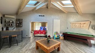  Maison � vendre 6 pi�ces 200 m�