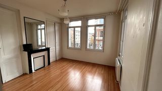  Immeuble � vendre 180 m�