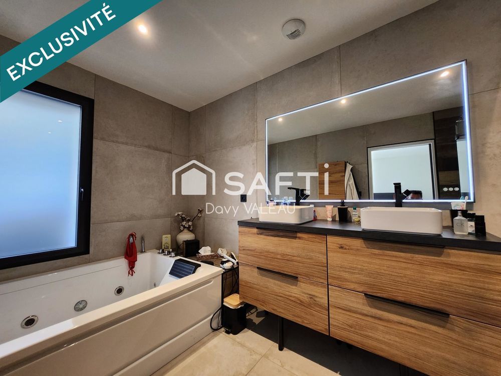 � vendre  Maison La Roche-sur-Yon (85000)