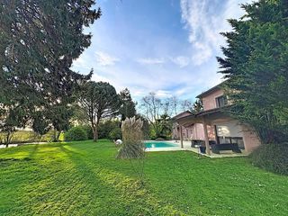  Maison � vendre 6 pi�ces 213 m�