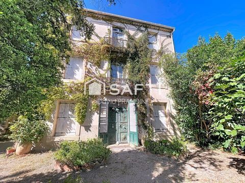   �l�gante Demeure de Caract�re de 320m� � restaurer, avec grande grange de 138m� sur 2000m� de parcelle Maison - 12 pi�ce(s) - 320 m�