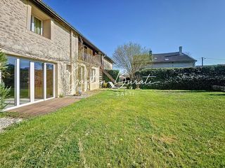  Maison � vendre 9 pi�ces 321 m�