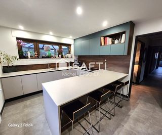  Maison � vendre 8 pi�ces 204 m�