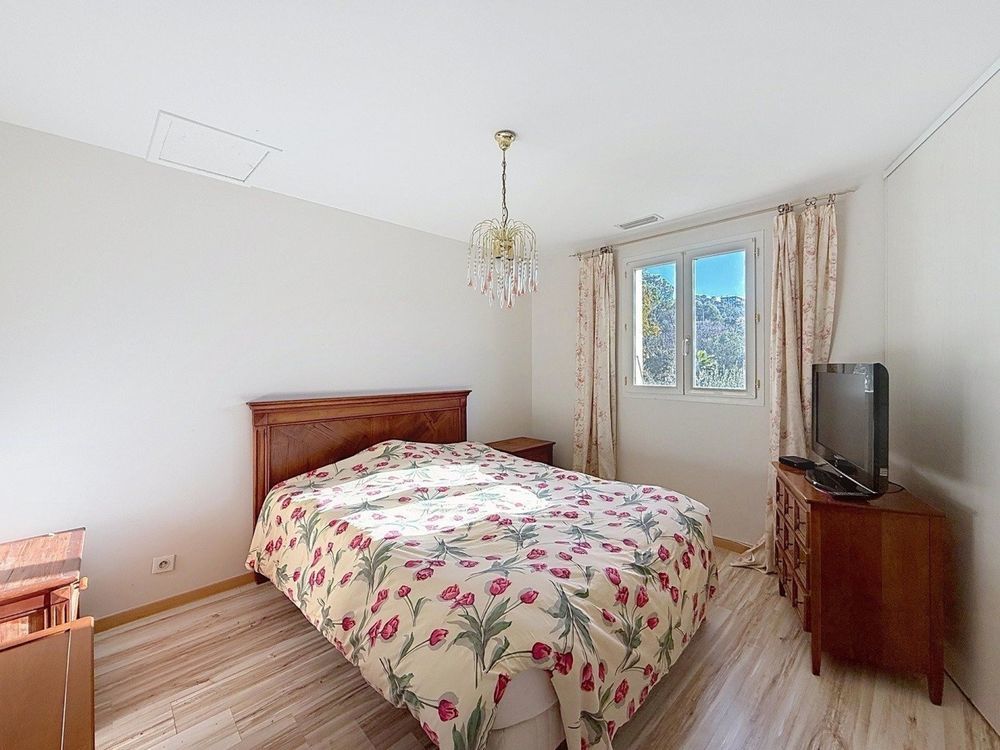 � vendre  Maison Saint-Rapha�l (83700)