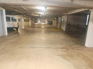  Parking / Garage � vendre 