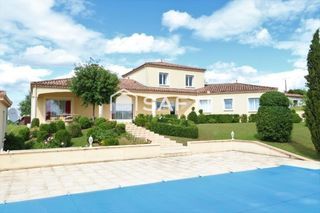  Maison � vendre 8 pi�ces 222 m�