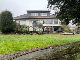  Maison � vendre 10 pi�ces 180 m�