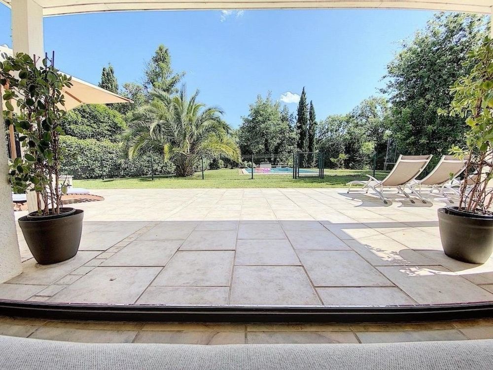 � vendre  Maison Saint-Paul-en-For�t (83440)