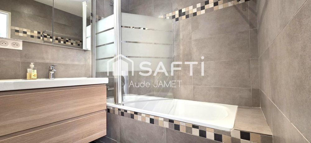 � vendre  Appartement Versailles (78000)