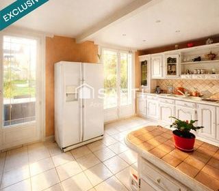  Maison � vendre 9 pi�ces 244 m�