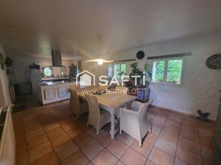  Maison � vendre 8 pi�ces 268 m�