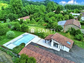  Maison � vendre 15 + pi�ces 280 m�